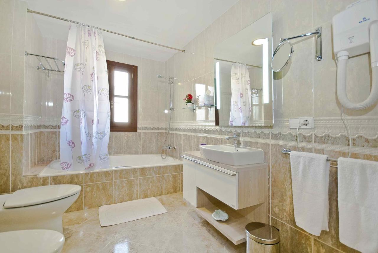 Llac Blau - Mediterranean Styled With Pool Alcudia (Mallorca)